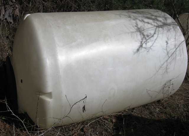 500 Gal Vertical Tank